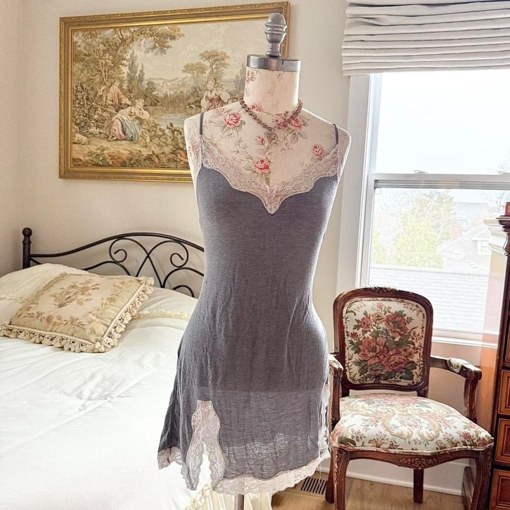 gray slip dress Victoria's‎ Secret size large